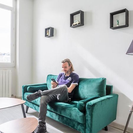 Hostel Ambassade Bretonne Vieux-Port Марсилия Екстериор снимка