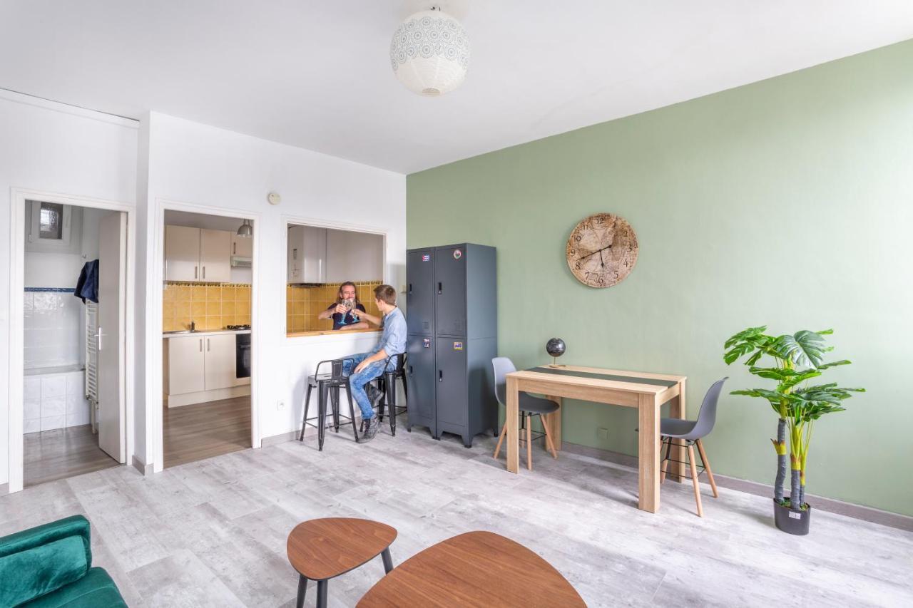 Hostel Ambassade Bretonne Vieux-Port Марсилия Екстериор снимка